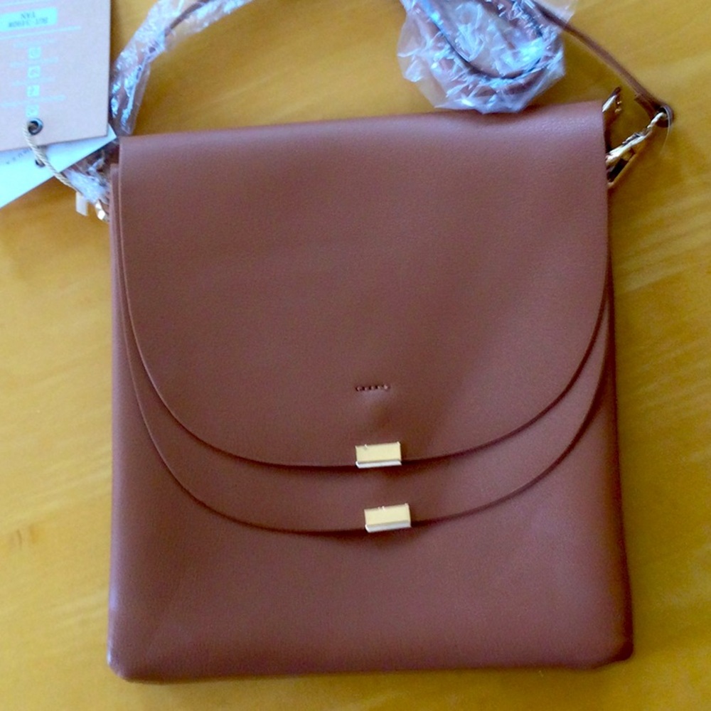 Crossbody purse